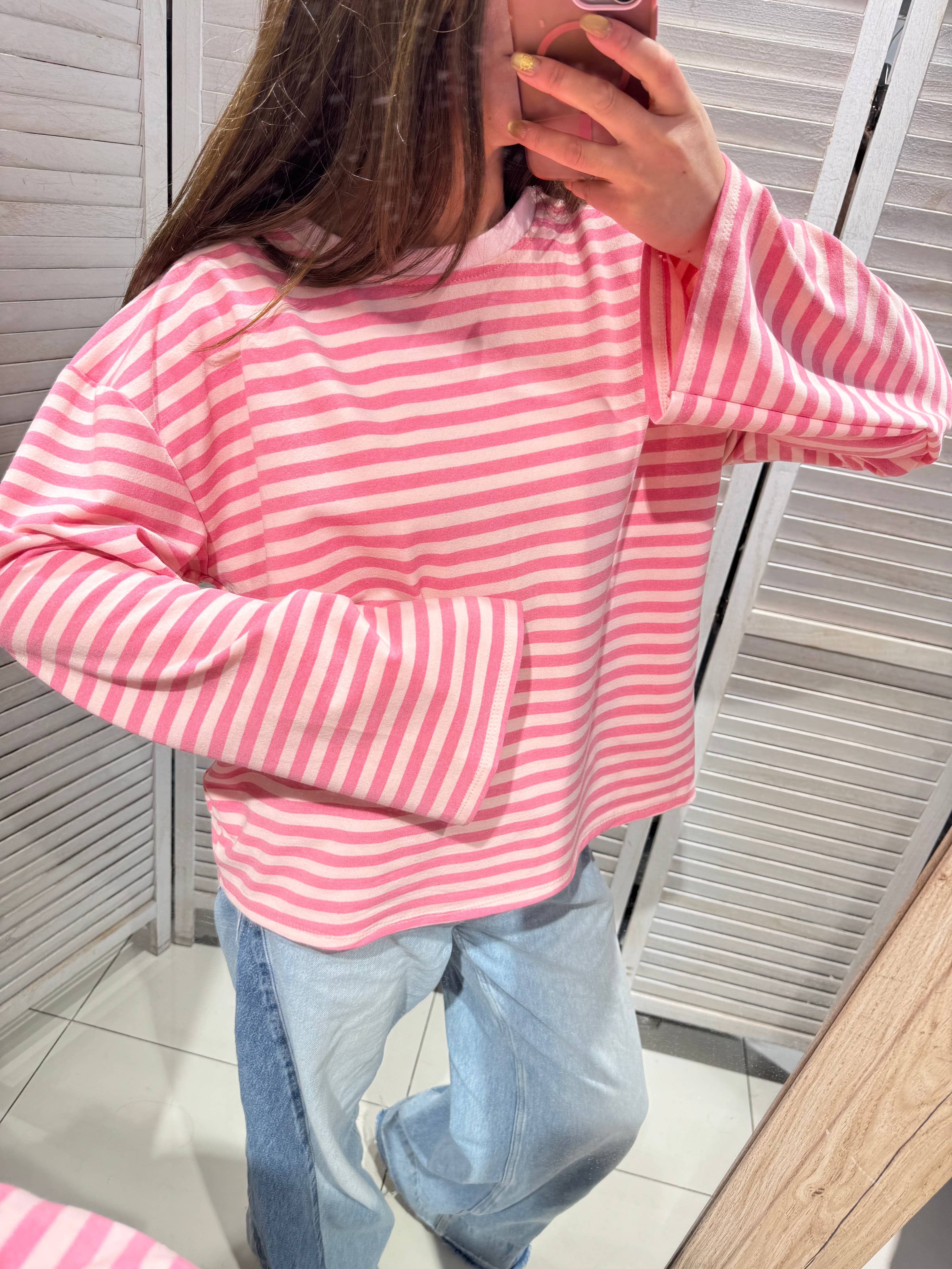 Gestreept T-shirt met wijde mouwen roze