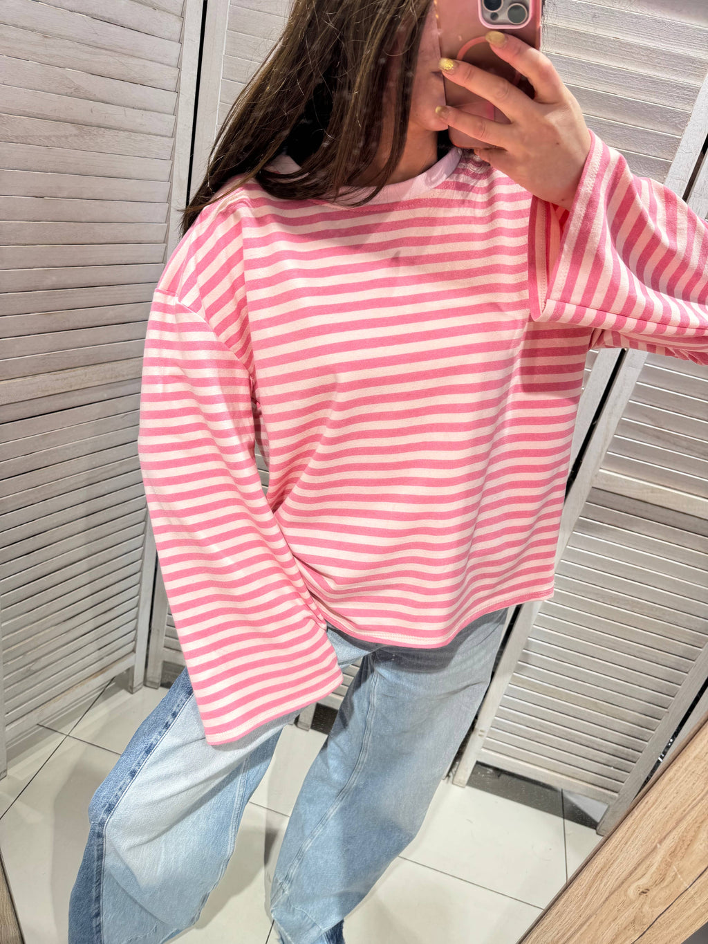 Gestreept T-shirt met wijde mouwen roze