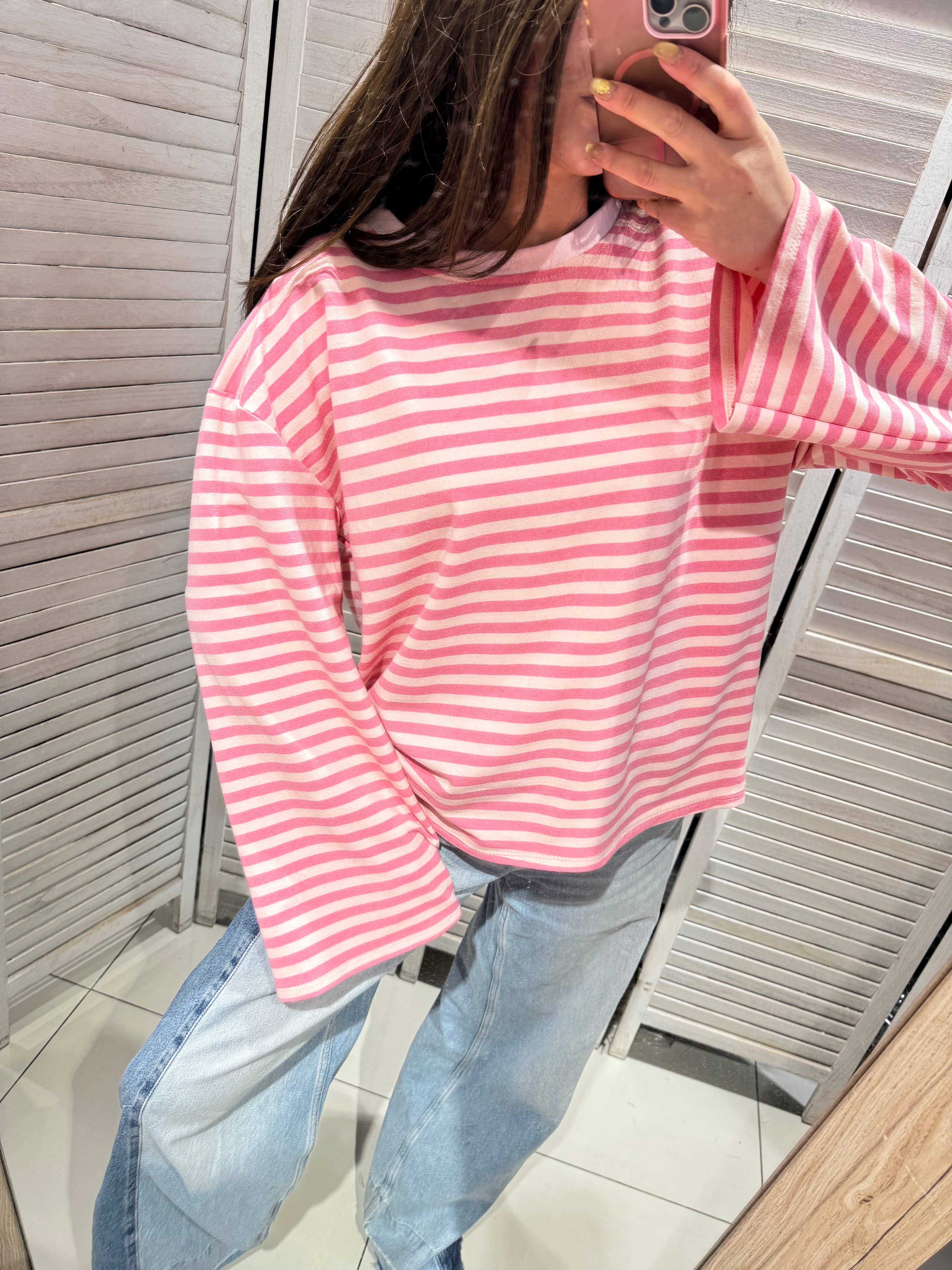 Gestreept T-shirt met wijde mouwen roze